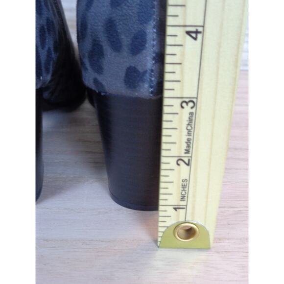 Style & Co Marinna Faux Suede Notched Leopard Print Gray Booties Womens Size 9.5 - Picture 5 of 7